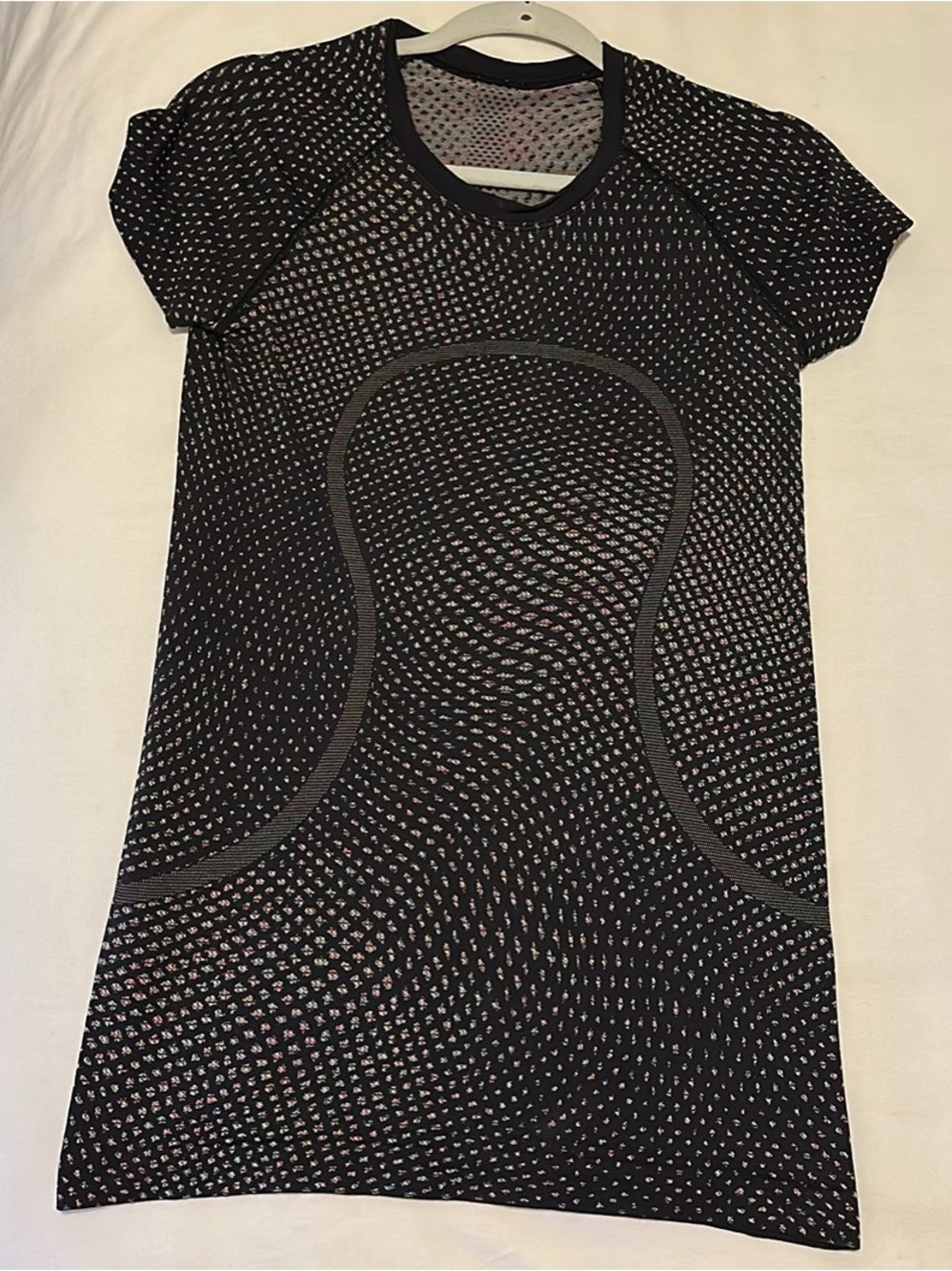 Worn once Lululemon short sleeve